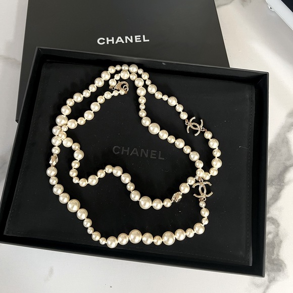 CHANEL Faux Pearl CC Long Necklace - Picture 7 of 7